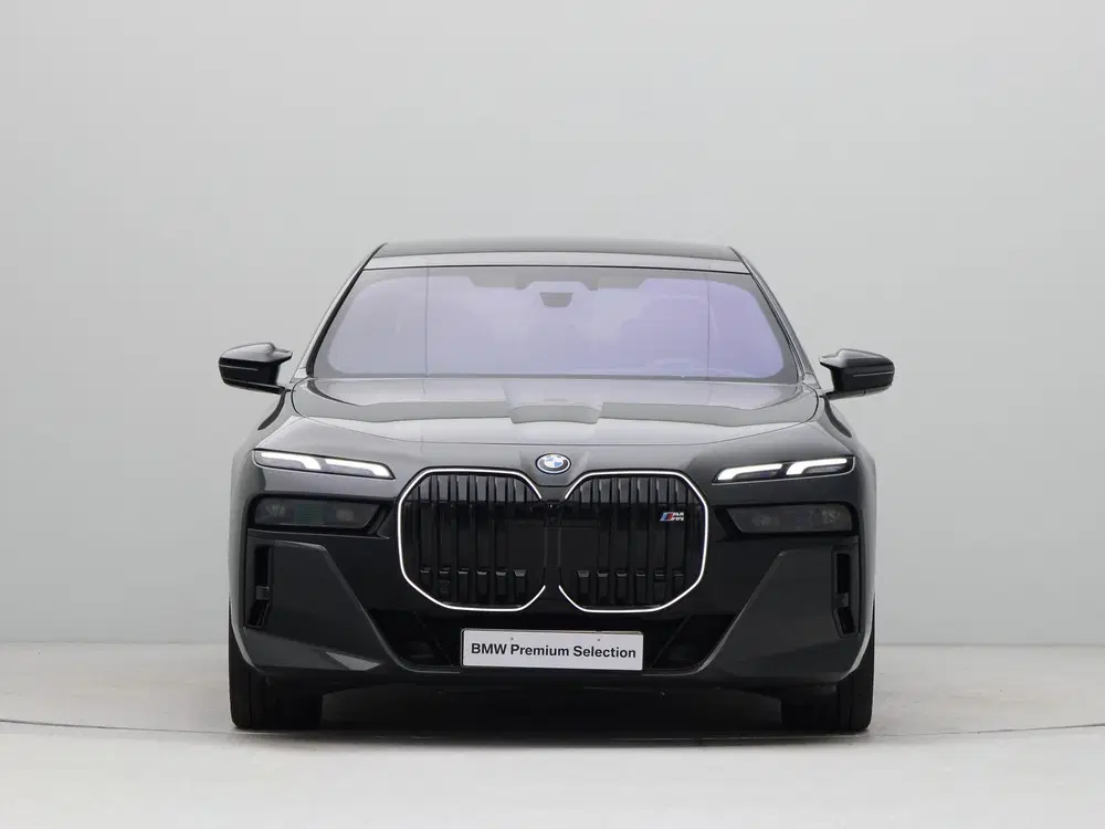 BMW 7-serie M760e xDrive uit 2025, foto 6