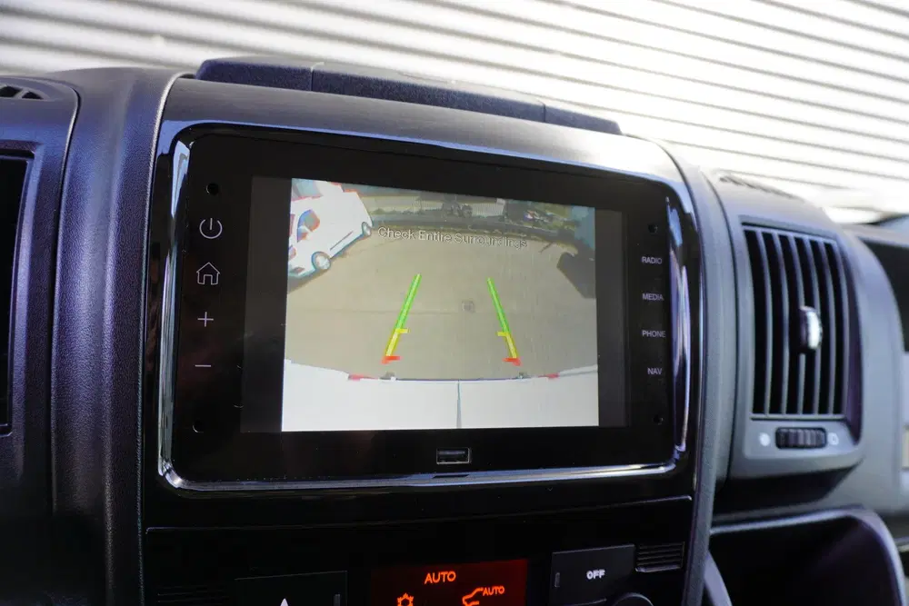 Opel Movano 120pk L2H2 Navigatie Camera Cruise control uit 2024, foto 13