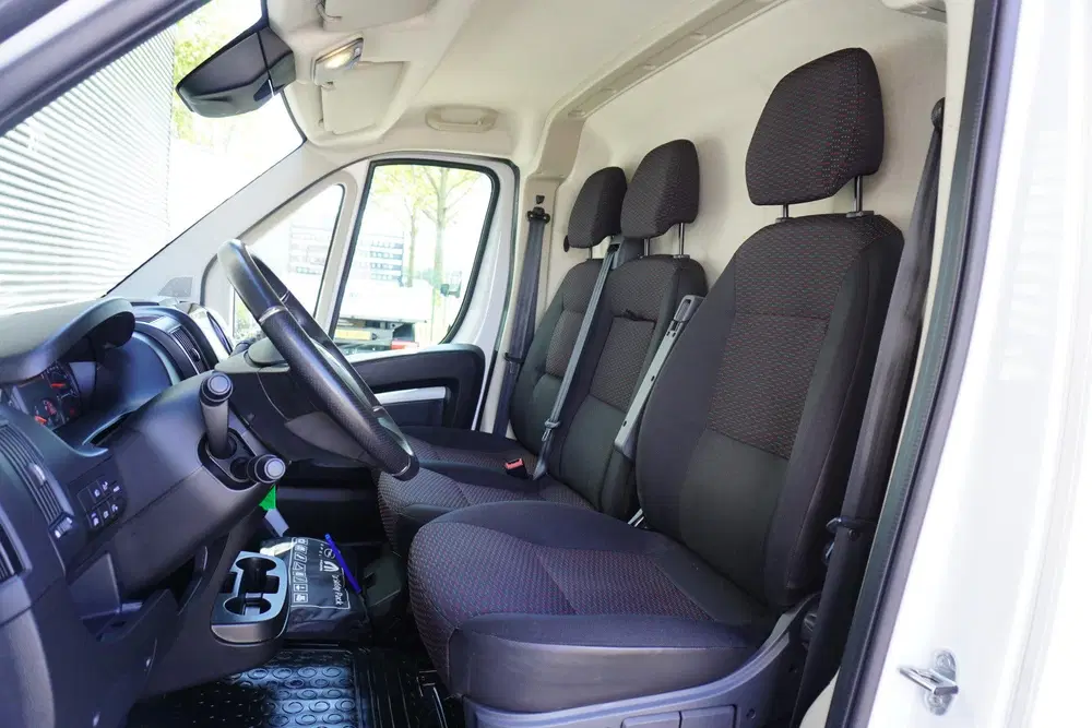 Opel Movano 120pk L2H2 Navigatie Camera Cruise control uit 2024, foto 8