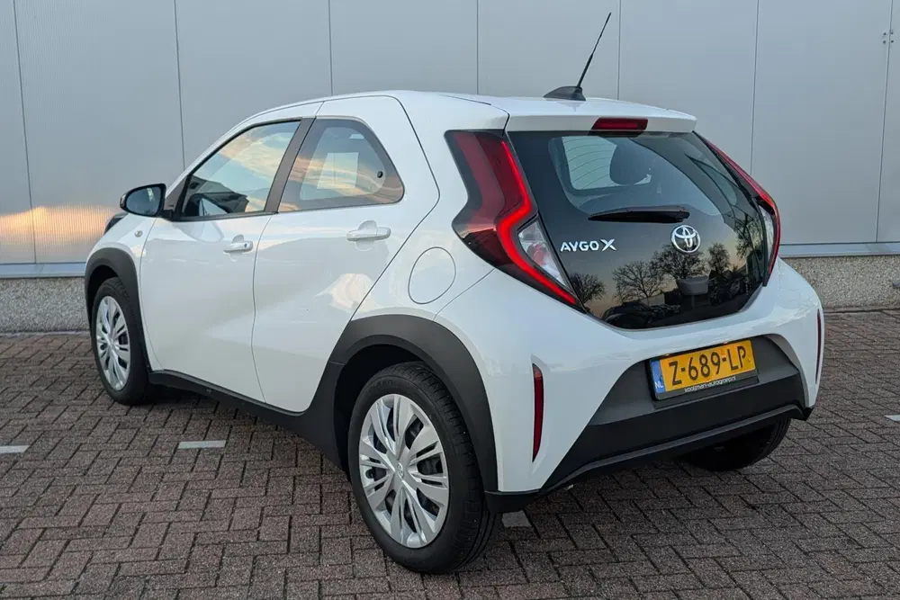 Toyota Aygo X 1.0 VVT-i MT Play uit 2024, foto 6