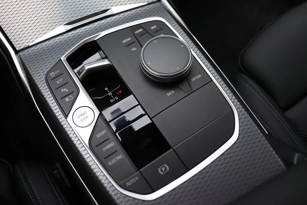 BMW 3-serie 330e M Sport Automaat uit 2026, foto 11