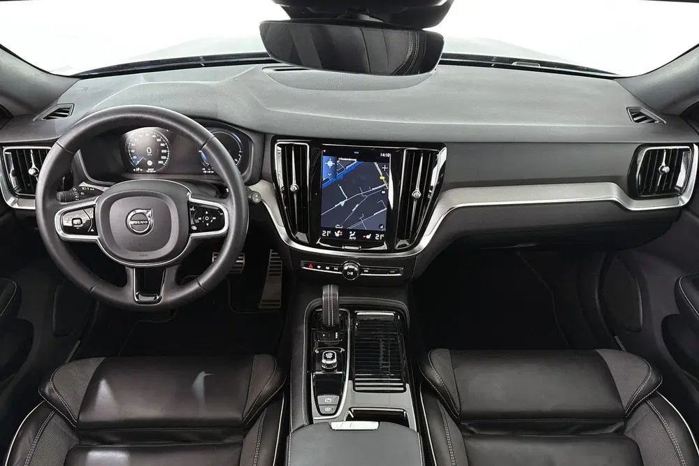 Volvo V60 2.0 T6 Recharge AWD R-Design Panoramadak 1 uit 2022, foto 7