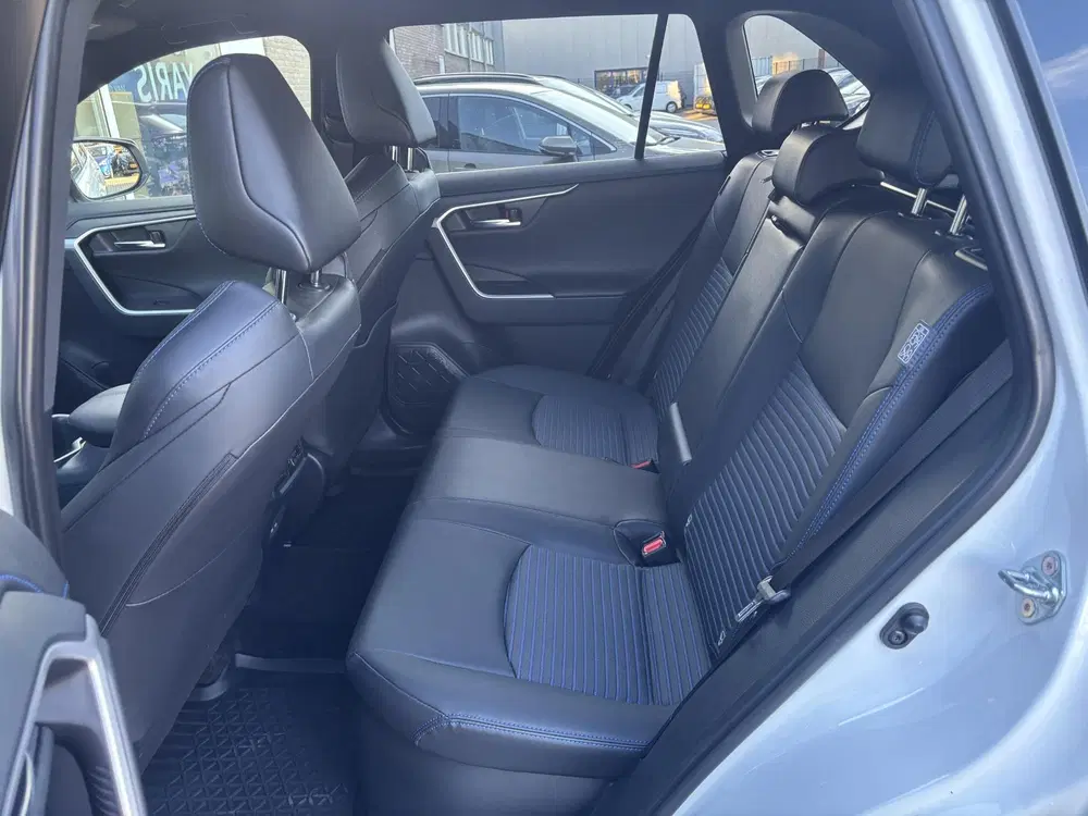 Toyota RAV 4 2.5 Hybrid AWD Style Parkeersensoren uit 2025, foto 13