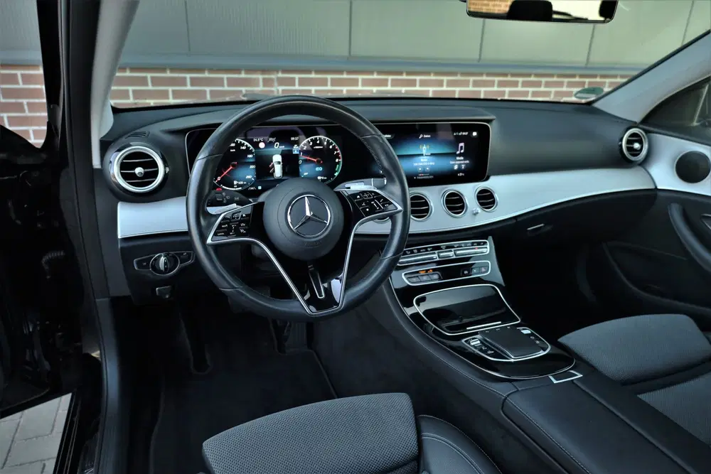 Mercedes-Benz E-Klasse E 300 e Avantgarde fabrieksgar uit 2021, foto 7