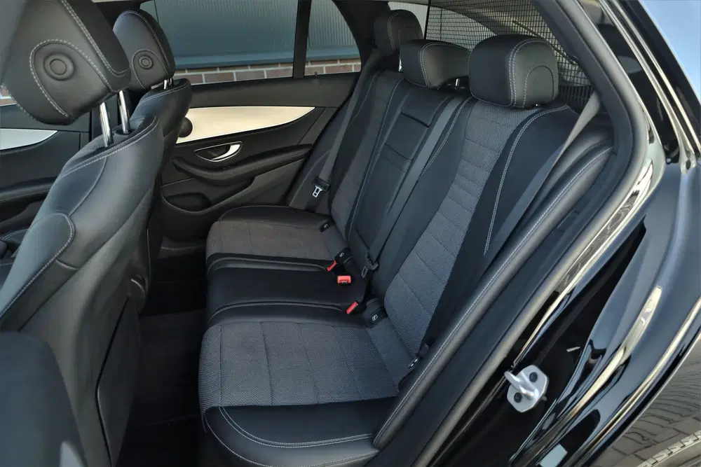 Mercedes-Benz E-Klasse E 300 e Avantgarde fabrieksgar uit 2021, foto 9