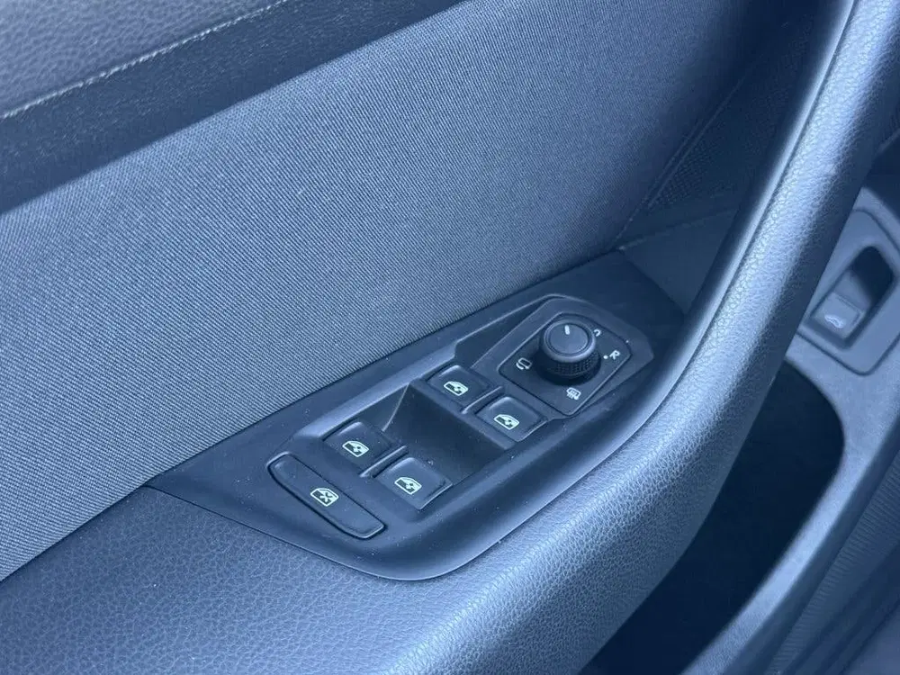 Volkswagen Passat 1.5 TSI Business Carplay Automaat uit 2024, foto 13