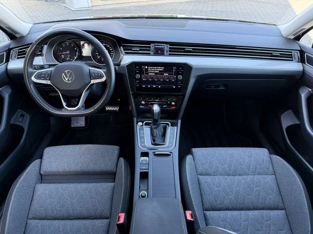 Volkswagen Passat 1.5 TSI Business Carplay Automaat uit 2024, foto 9