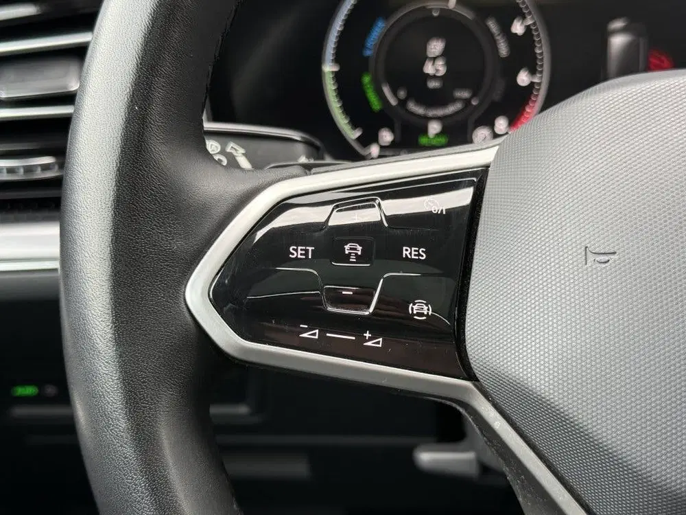 Volkswagen Touareg 3.0 TSi eHybrid 4Motion Camera (bj 2022) uit 2022, foto 12