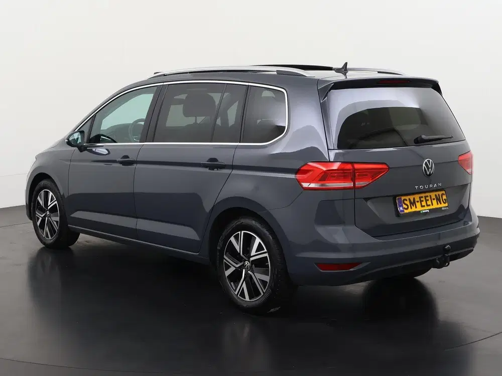 Volkswagen Touran 1.5 TSI Highline DSG uit 2023, foto 2