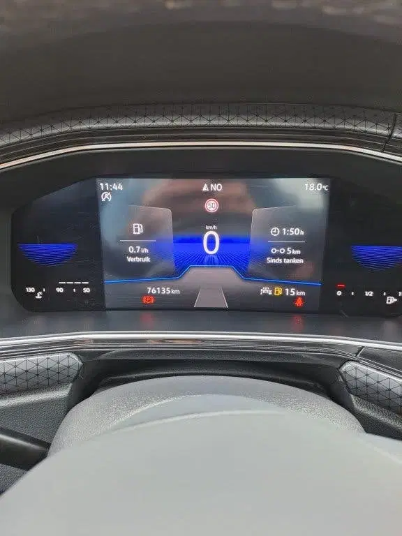 Volkswagen T-Cross 1.0 TSI STYLE Virtual Cockpit uit 2022, foto 15