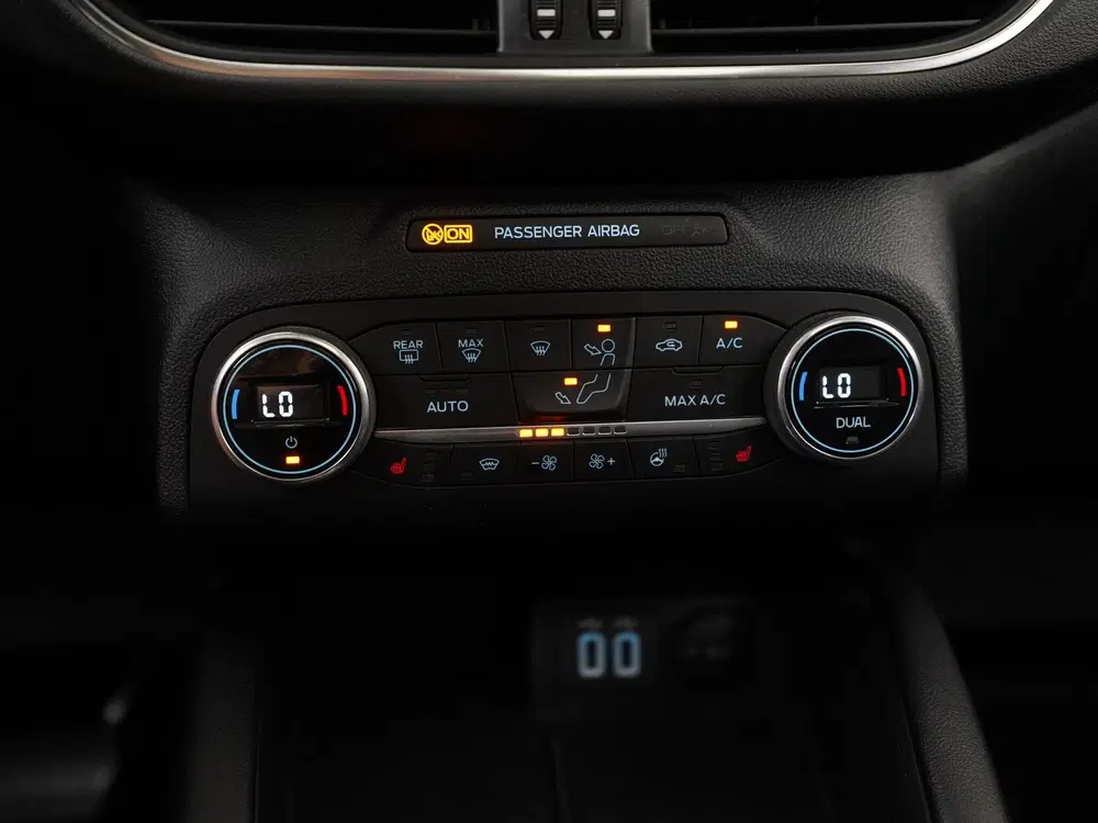 Ford Kuga 2.5 PHEV Vignale uit 2022, foto 13