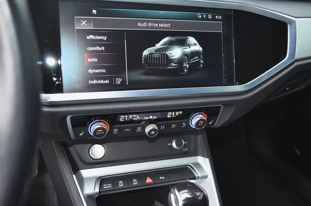 Audi Q3 35 TFSI edition one uit 2020, foto 12