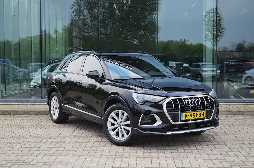 Audi Q3 35 TFSI edition one uit 2020, foto 6