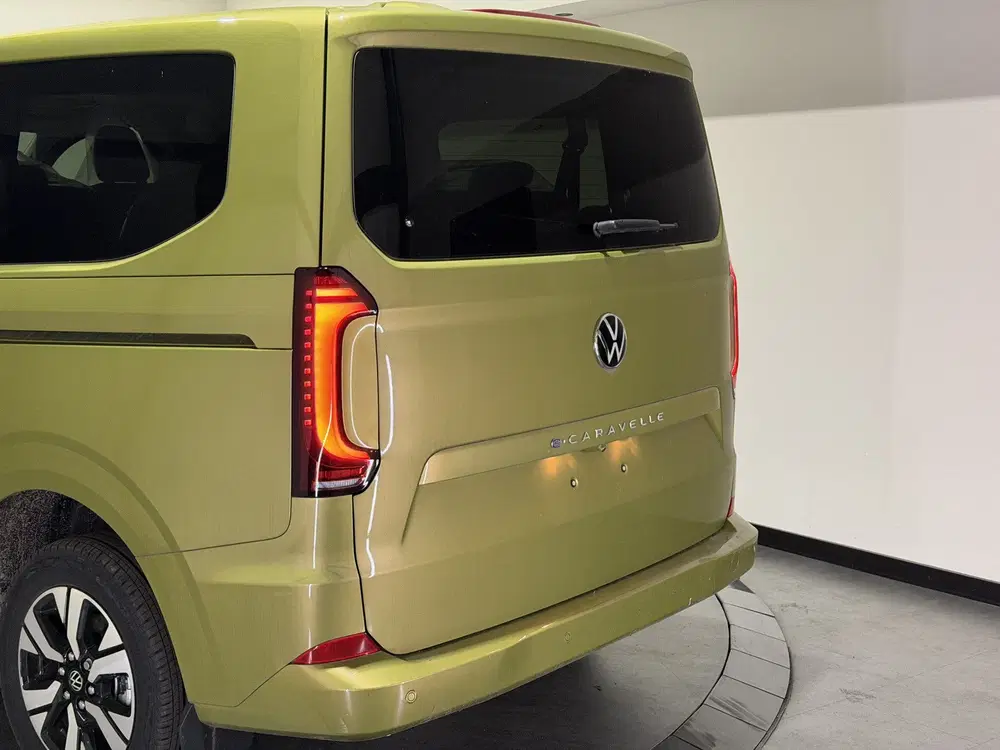 Volkswagen Transporter 32 L1H1 Life 64 kWh € 5 uit 2026, foto 10