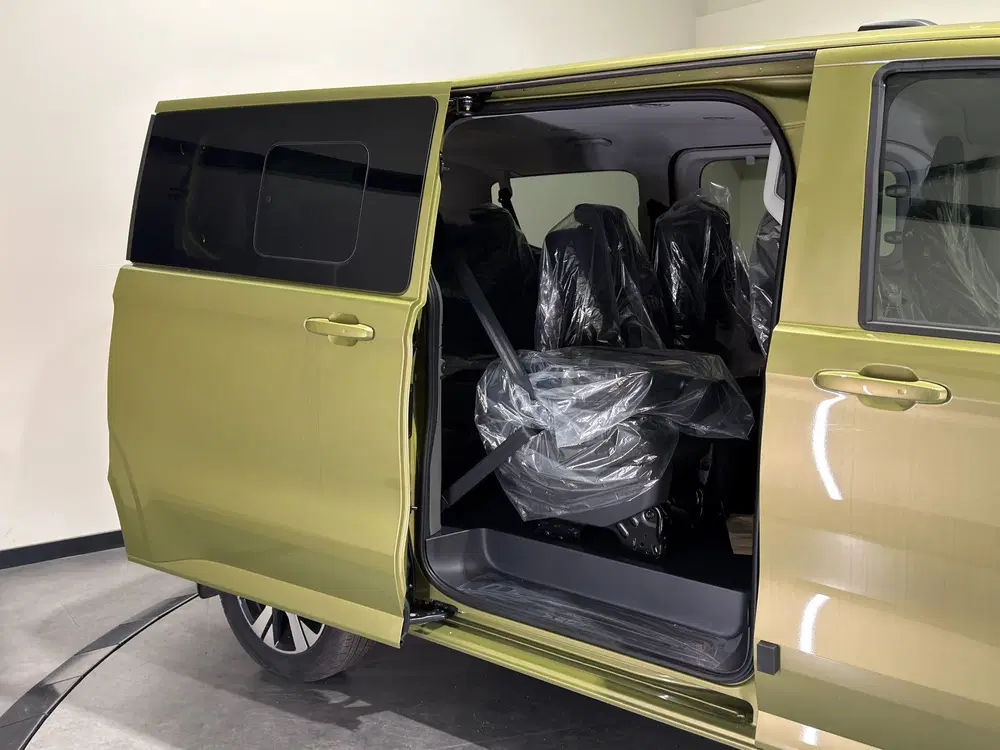 Volkswagen Transporter 32 L1H1 Life 64 kWh € 5 uit 2026, foto 11