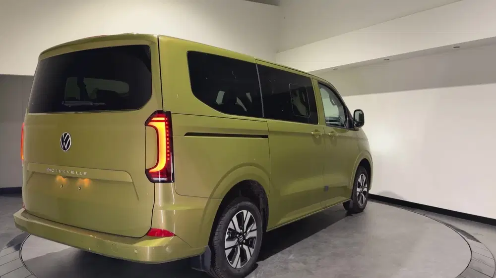 Volkswagen Transporter 32 L1H1 Life 64 kWh € 5 uit 2026, foto 3