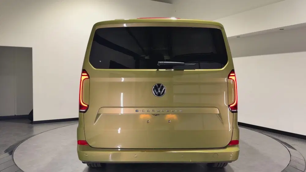 Volkswagen Transporter 32 L1H1 Life 64 kWh € 5 uit 2026, foto 4