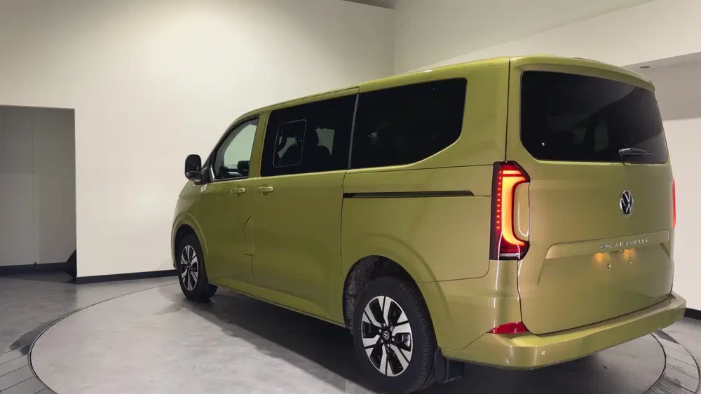Volkswagen Transporter 32 L1H1 Life 64 kWh € 5 uit 2026, foto 5