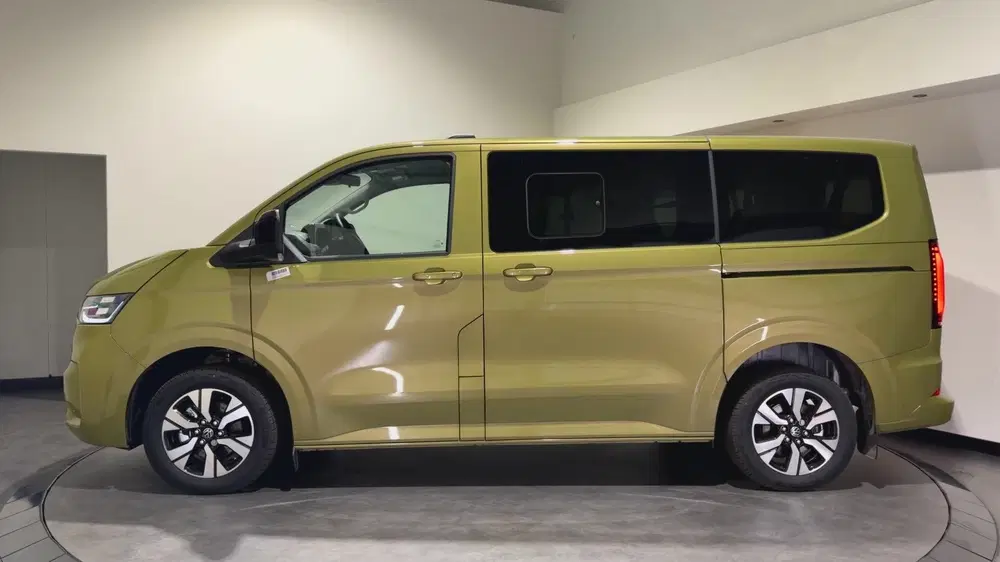 Volkswagen Transporter 32 L1H1 Life 64 kWh € 5 uit 2026, foto 6
