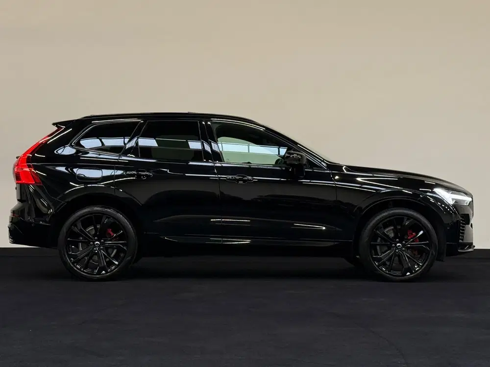 Volvo XC60 2.0 T6 Plug-in hybrid AWD Ultra Dark Pano uit 2024, foto 7