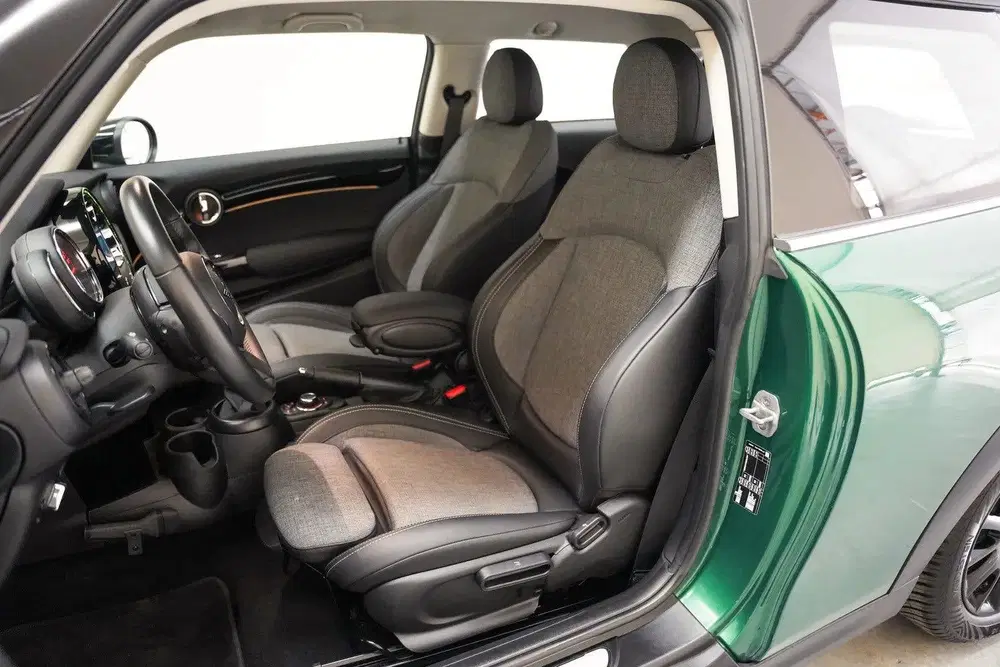 Mini Cooper 1.5 Cooper 136pk Camden Edition [ LED Appl uit 2024, foto 14