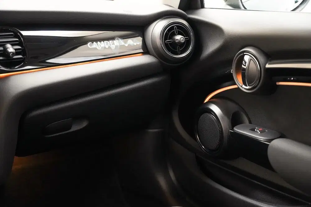 Mini Cooper 1.5 Cooper 136pk Camden Edition [ LED Appl uit 2024, foto 7