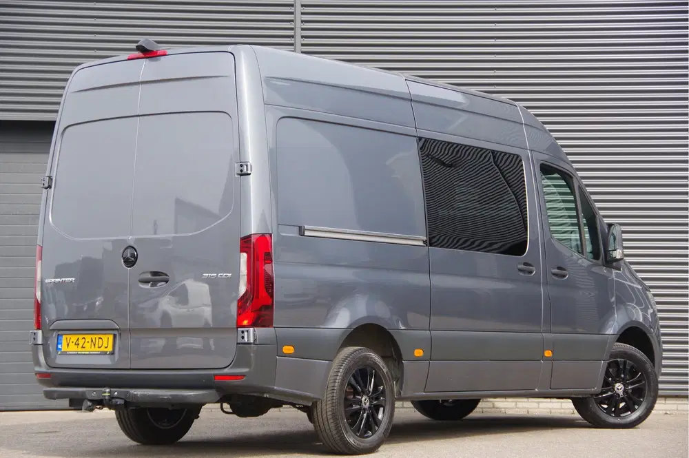 Mercedes-Benz Sprinter 315 1.9 CDI L2H2 DC-6P AUT. LED uit 2021, foto 2