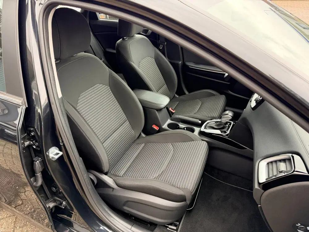 Kia Ceed 1.5 T-GDi MHEV DynamicLine uit 2022, foto 6