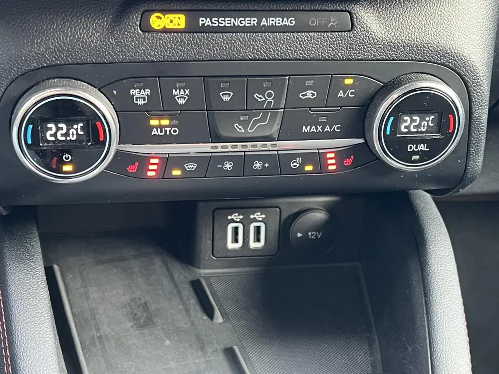Ford Kuga 2.5 PHEV ST-Line uit 2022, foto 15
