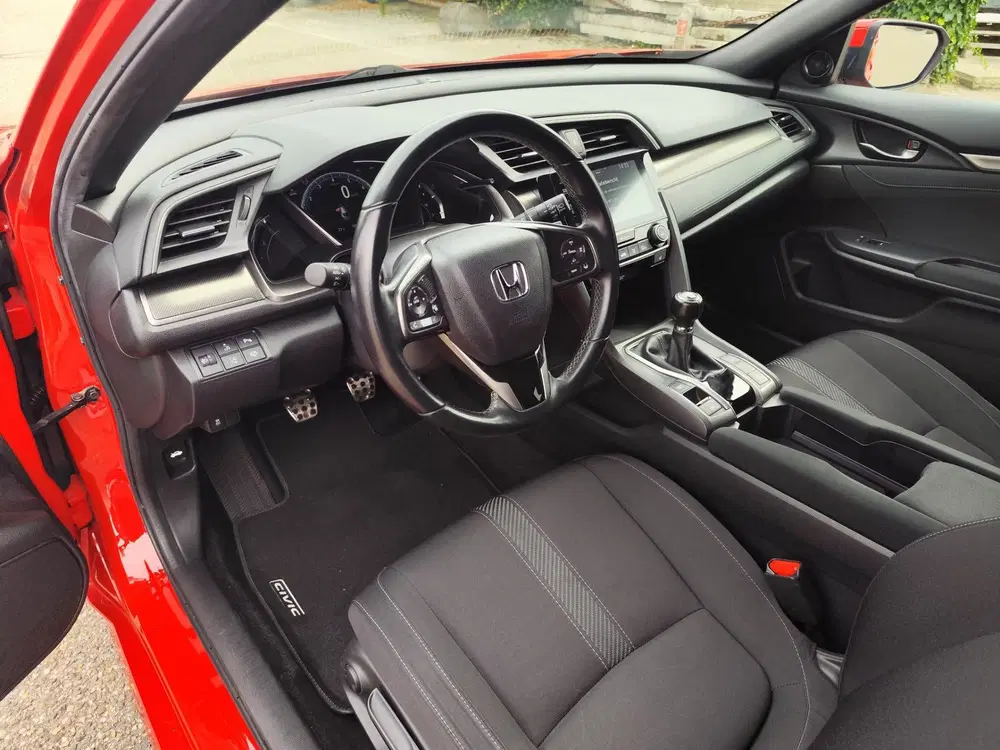 Honda Civic 1.0 i-VTEC Comfort uit 2020, foto 12
