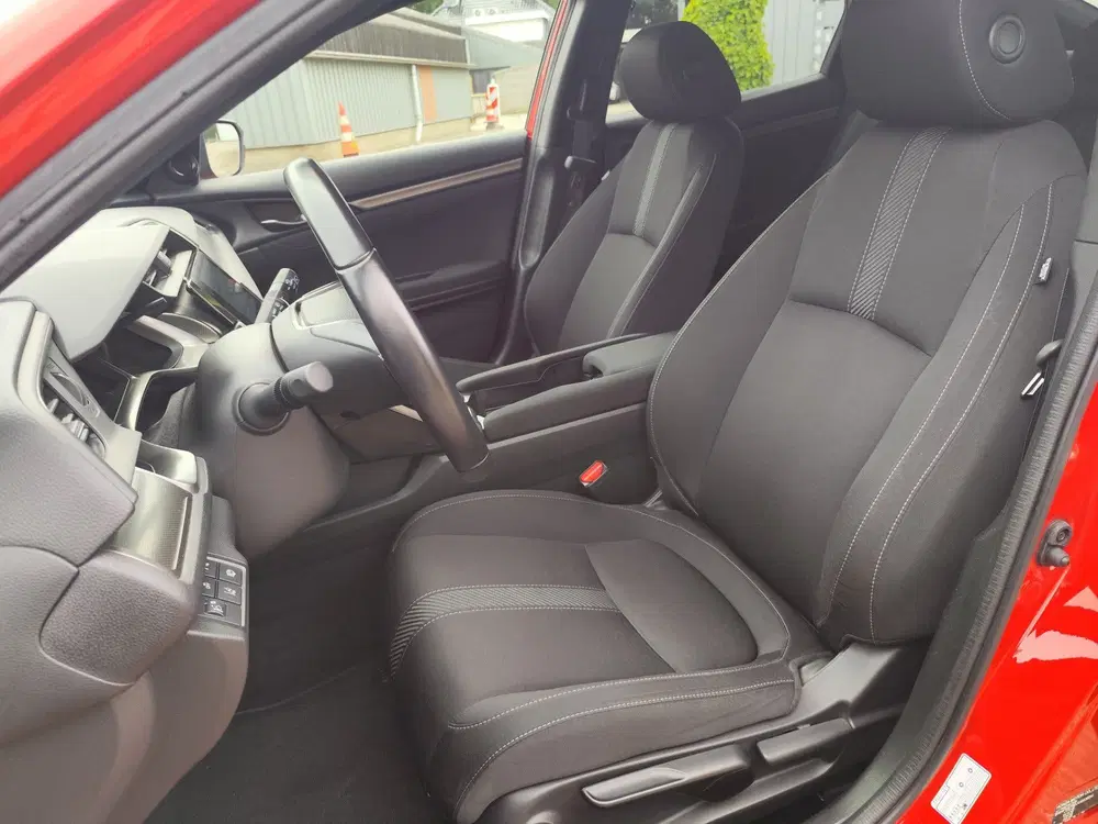 Honda Civic 1.0 i-VTEC Comfort uit 2020, foto 13