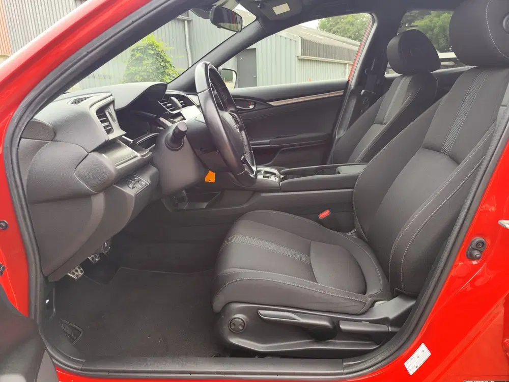 Honda Civic 1.0 i-VTEC Comfort uit 2020, foto 14