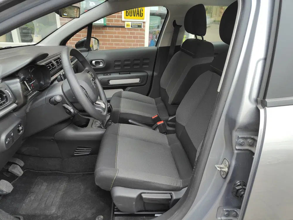 Citroën C3 Citroen C3 1.2 PureTech S&S Live Cruise pd uit 2019, foto 8