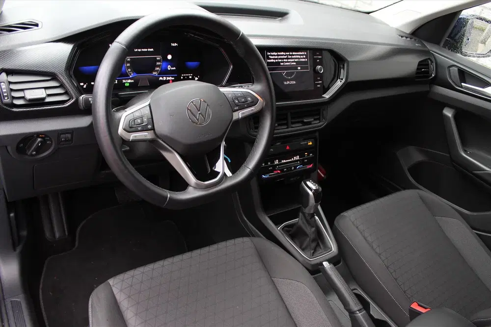 Volkswagen T-Cross 1.0 TSI Life uit 2023, foto 3