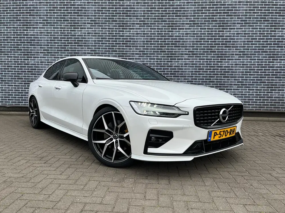 Volvo S60 2.0 B5 R-Design uit 2022, foto 3