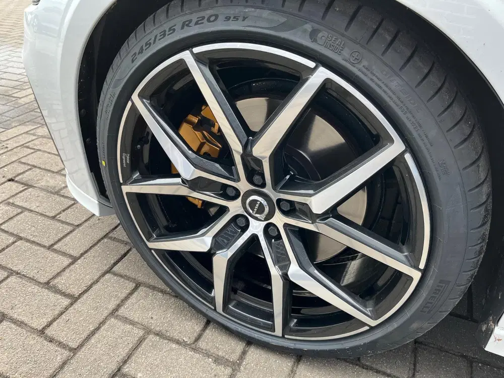 Volvo S60 2.0 B5 R-Design uit 2022, foto 8