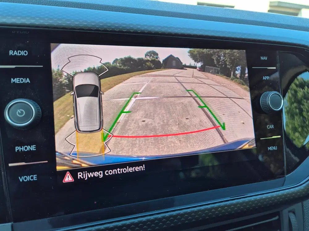 Volkswagen T-Cross 1.0 TSI Life uit 2023, foto 10