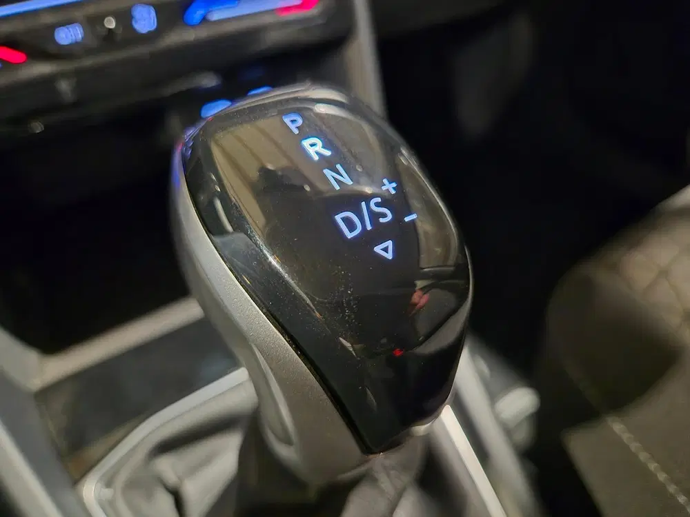 Volkswagen T-Cross 1.0 TSI Life uit 2023, foto 11