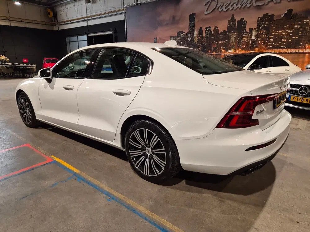 Volvo S60 2.0 B4 Inscription uit 2021, foto 15