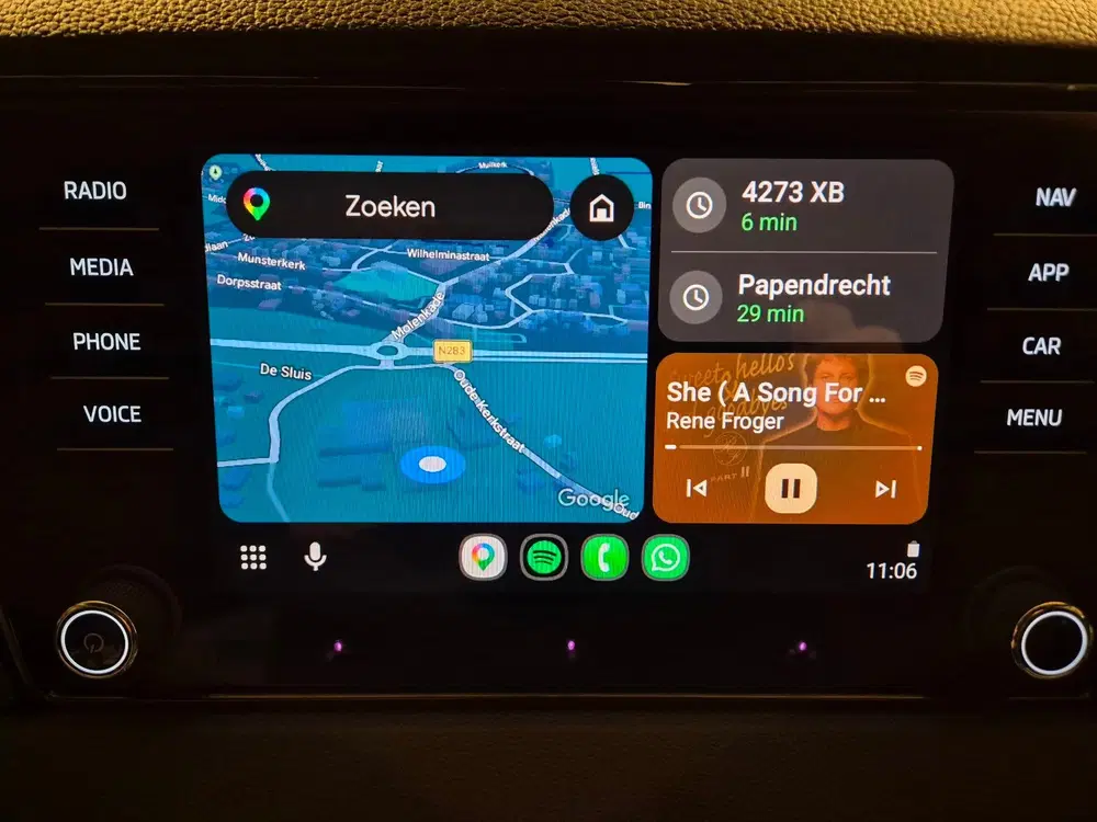 Skoda Karoq 1.5 TSI ACT Sportline Business uit 2025, foto 12