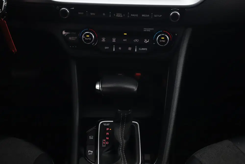 Kia Niro 1.6 GDi Hybrid DynamicLine 140PK Automaat uit 2019, foto 14