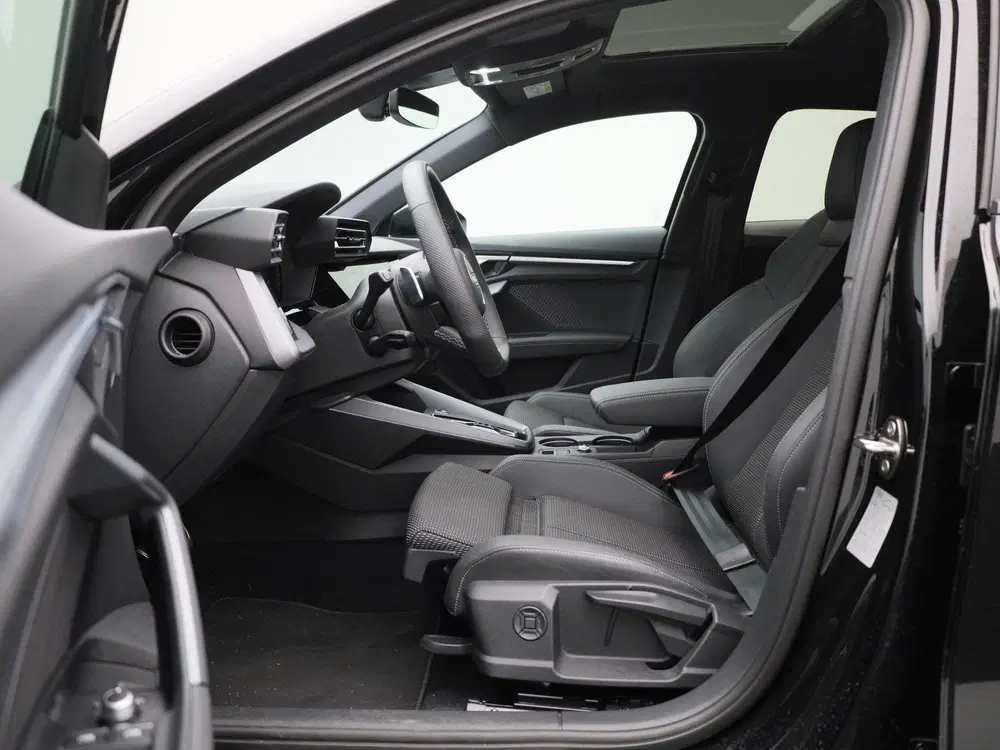 Audi A3 40 TFSI e S edition 204 PK uit 2025, foto 11