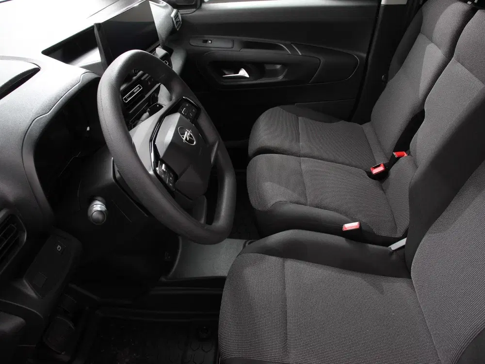 Opel Combo 1.5 BlueHDi 130pk L2 Automaat Apple Carpla uit 2024, foto 10