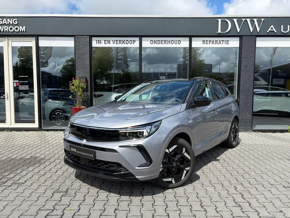 Opel Grandland 1.6 Turbo Plug-In Hybrid 4x4 GSe uit 2024