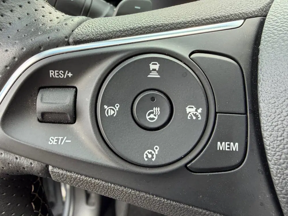 Opel Grandland 1.6 Turbo Plug-In Hybrid 4x4 GSe uit 2024, foto 10