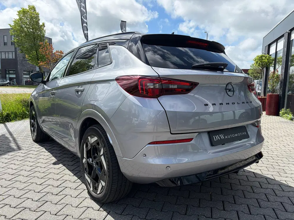 Opel Grandland 1.6 Turbo Plug-In Hybrid 4x4 GSe uit 2024, foto 2