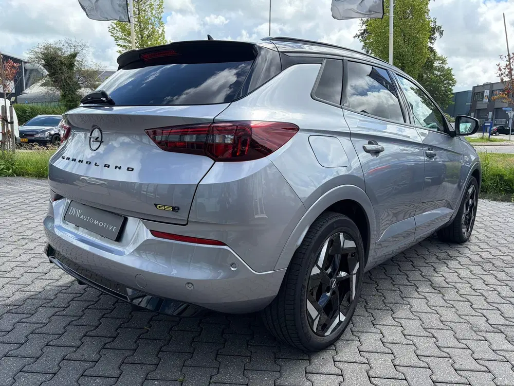 Opel Grandland 1.6 Turbo Plug-In Hybrid 4x4 GSe uit 2024, foto 4
