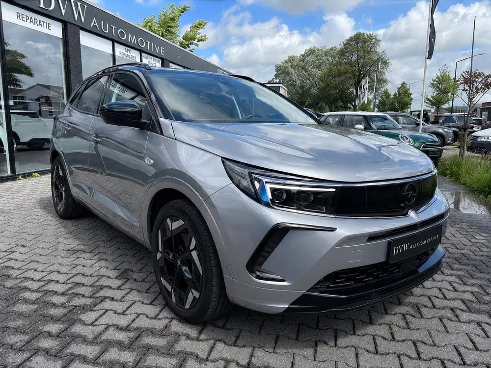 Opel Grandland 1.6 Turbo Plug-In Hybrid 4x4 GSe uit 2024, foto 5