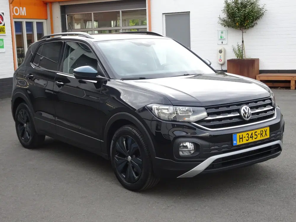 Volkswagen T-Cross 1.0 TSI Life Airco uit 2020, foto 2