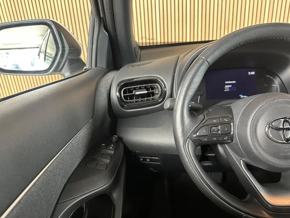 Toyota Yaris Cross 1.5 Hybrid Dynamic Trekhaak uit 2022, foto 14
